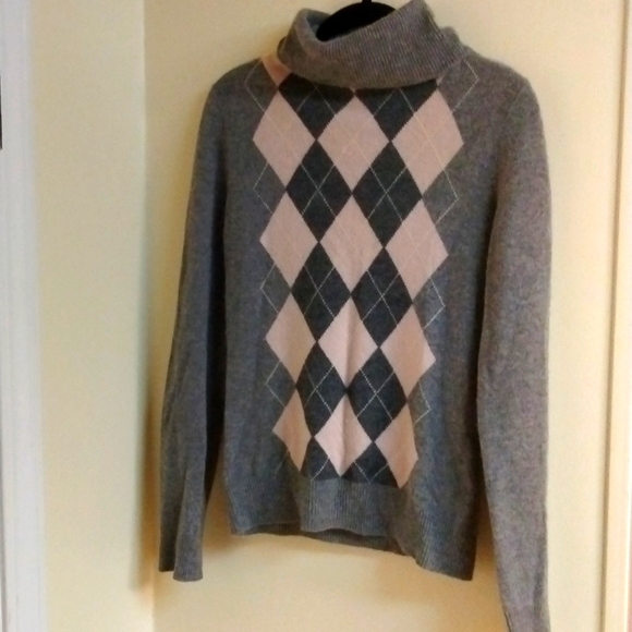 Apt 9 brand, size small, 100% cashmere sweater, gray/pink - Picture 1 of 1